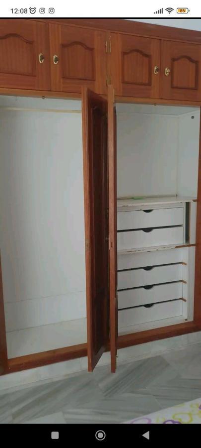 Habitacion Privada, Apartamento Centro Malaga Cerca De La Playa Bagian luar foto
